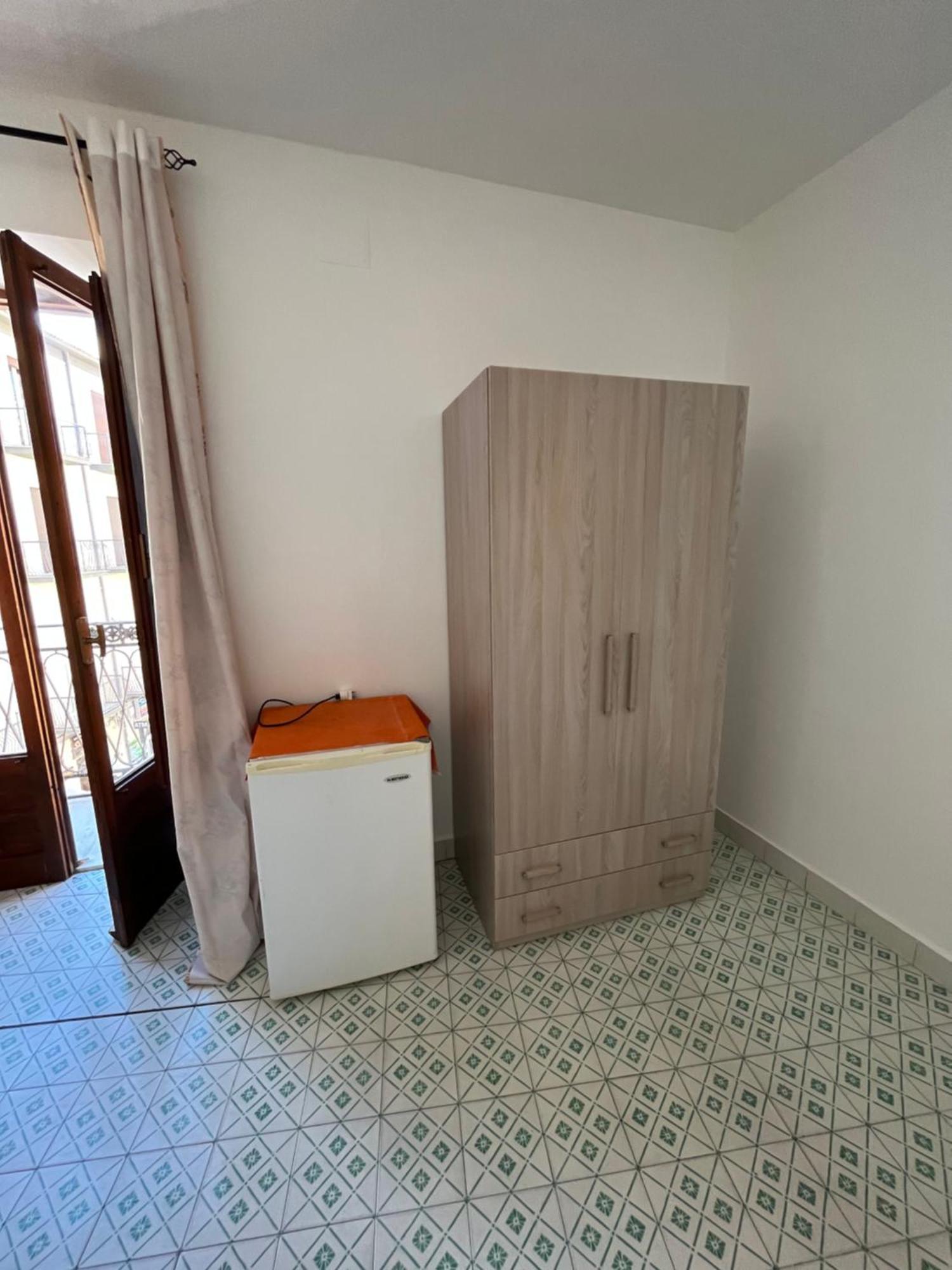 Window On The Sunset Apartment Cefalu Bagian luar foto
