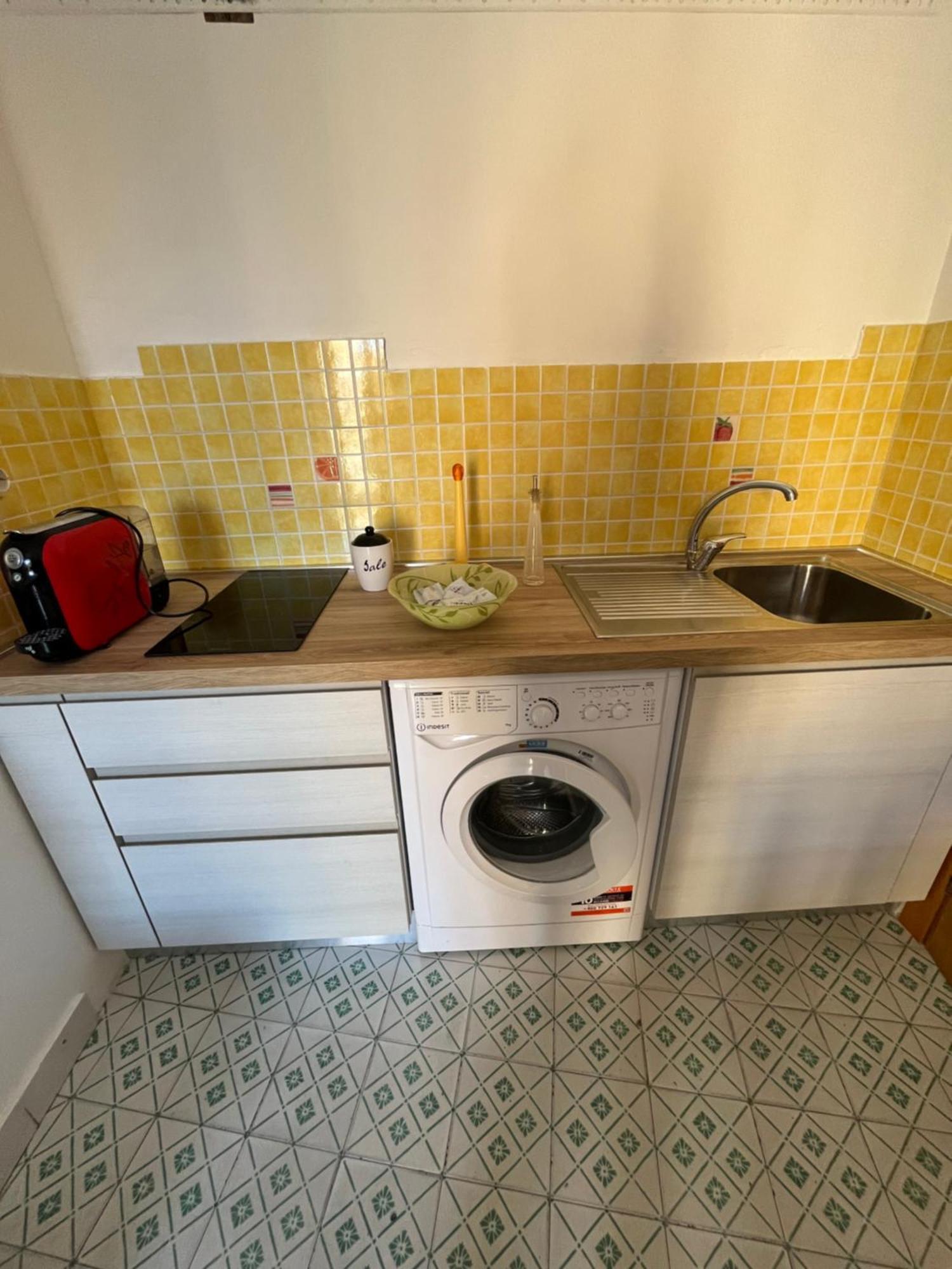 Window On The Sunset Apartment Cefalu Bagian luar foto