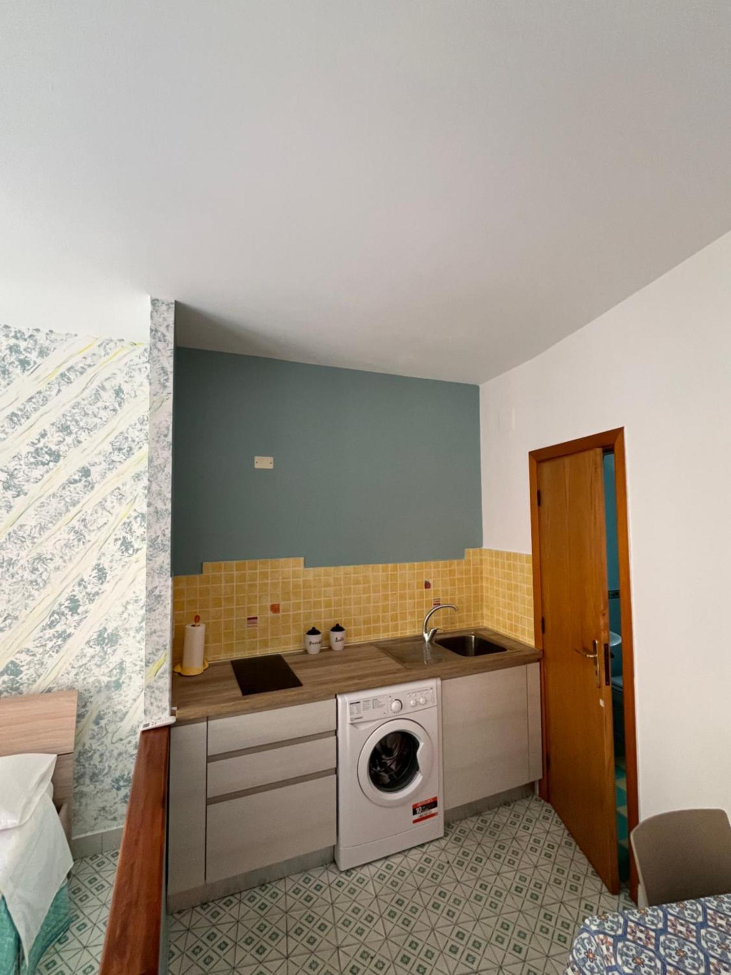 Window On The Sunset Apartment Cefalu Bagian luar foto